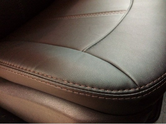 Авточехлы на Kia Rio 3