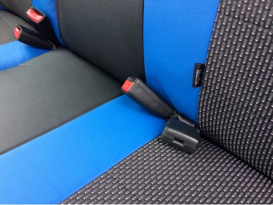 Авточехлы на Lada Kalina 2