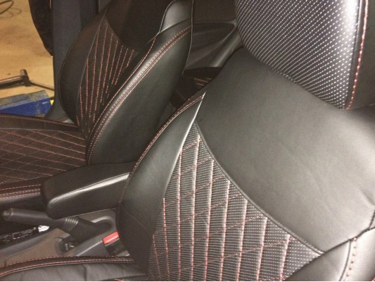 Авточехлы на Lada Vesta