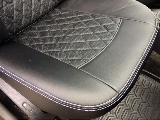 Авточехлы на Nissan Terrano