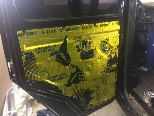 Шумоизоляция дверей